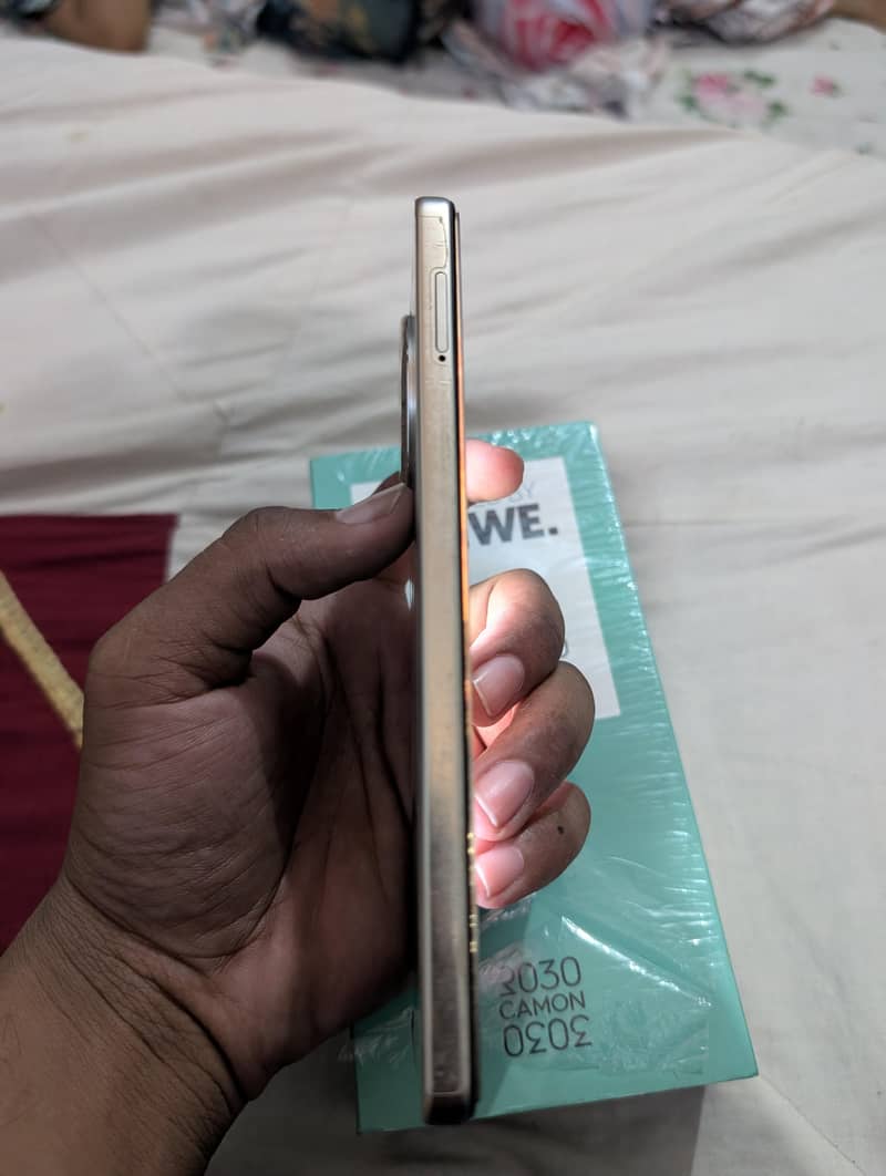 Tecno CAMON 30 5