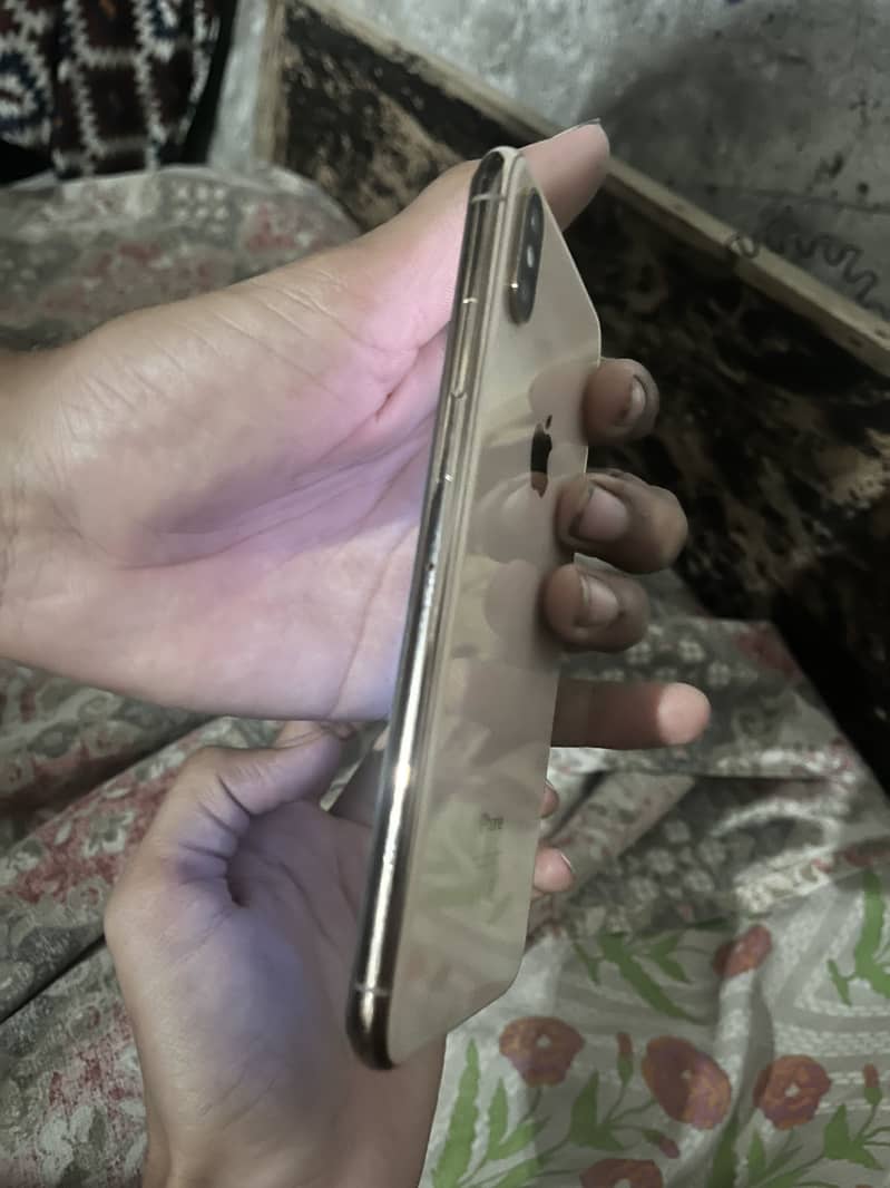 Iphone xs max 5