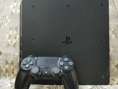 PS4 Slim 10/10 Condition
