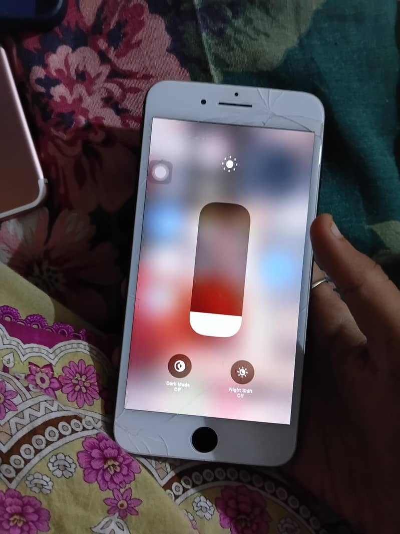 Apple iPhone 7 Plus 2