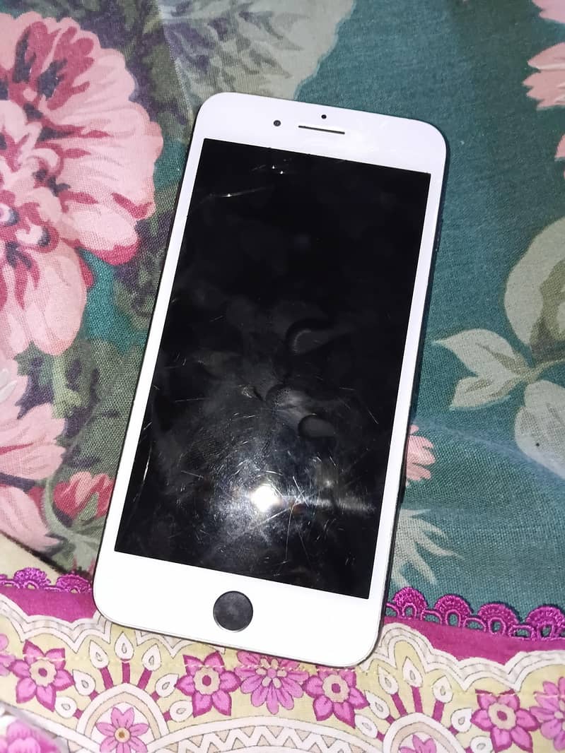 Apple iPhone 7 Plus 4