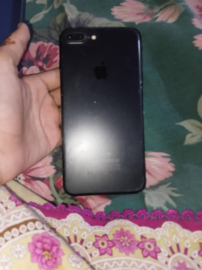 Apple iPhone 7 Plus 7