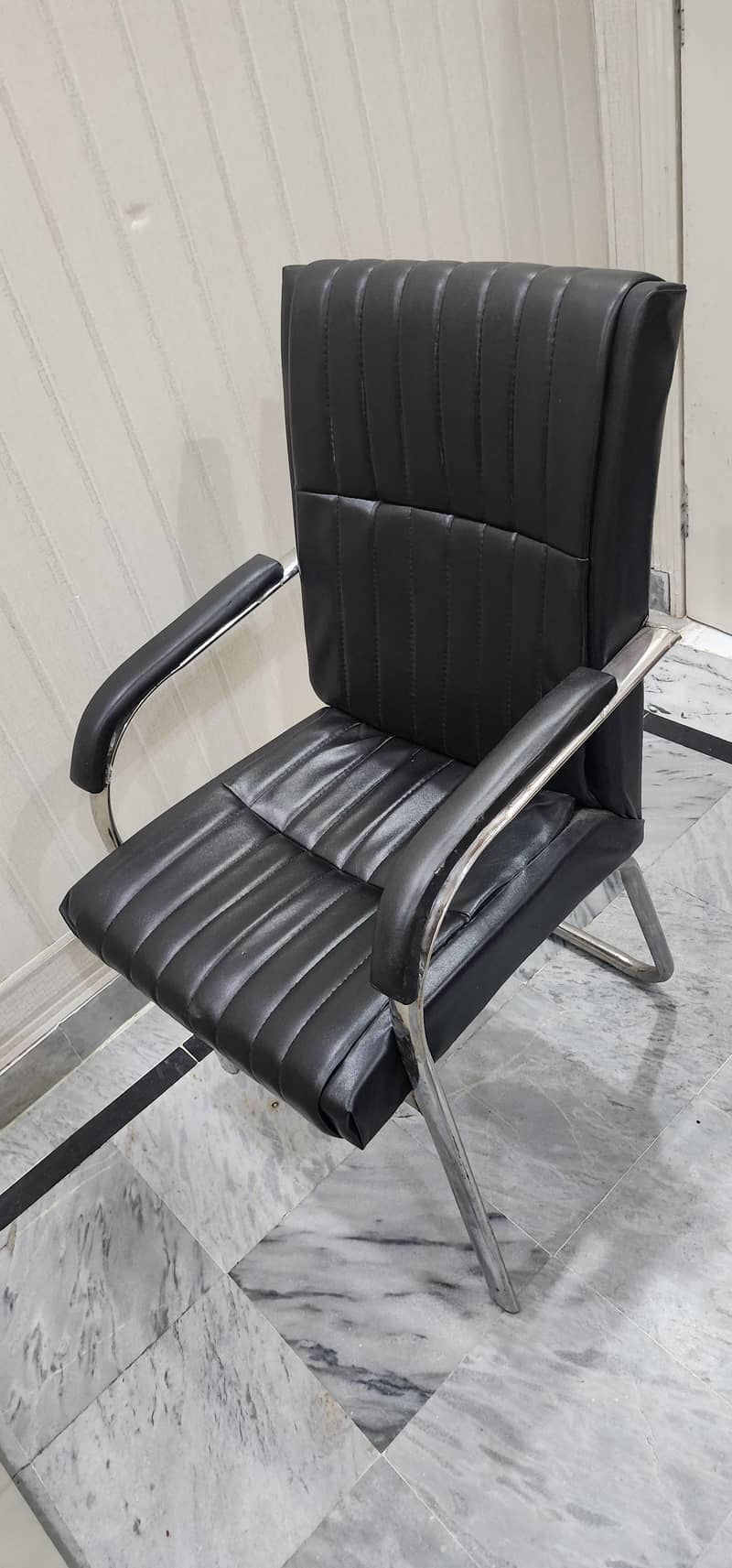 Study Table And Chair 9