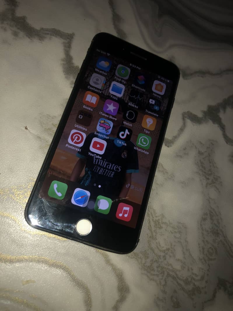 Apple iPhone 7 Plus 1