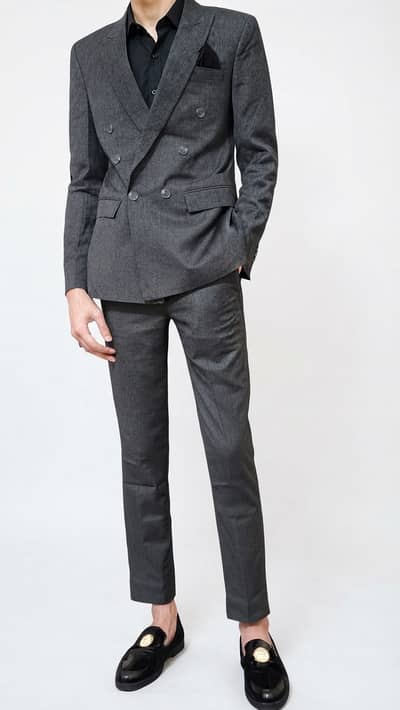 The Modern Gentleman's Tailored Charcoal Suit