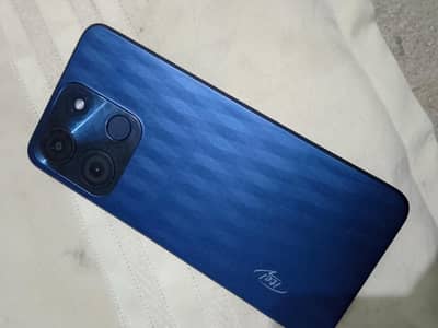 itel A60s 4+4 Gb Ram 128Gb Rom  condition 10/10