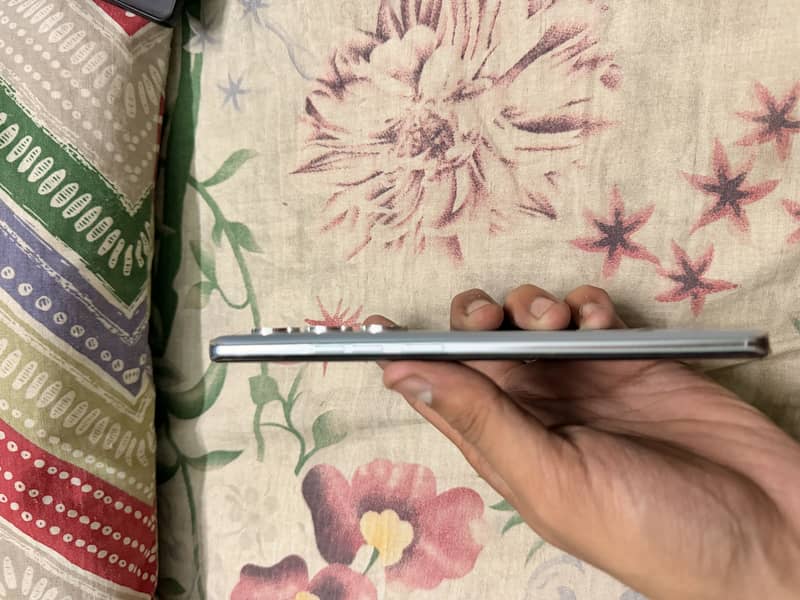 Tecno CAMON 40 Pro 3