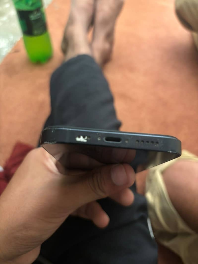 Apple iPhone 12 1