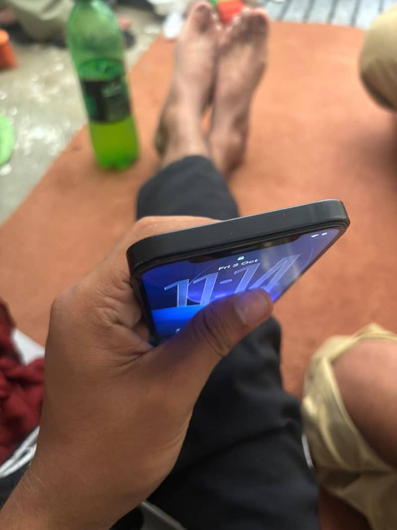 Apple iPhone 12 2