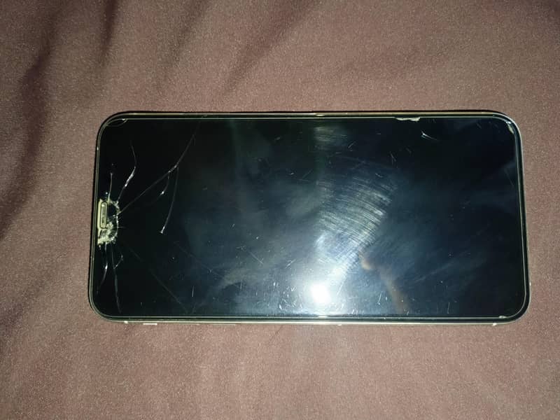 Apple iPhone XS Max 1