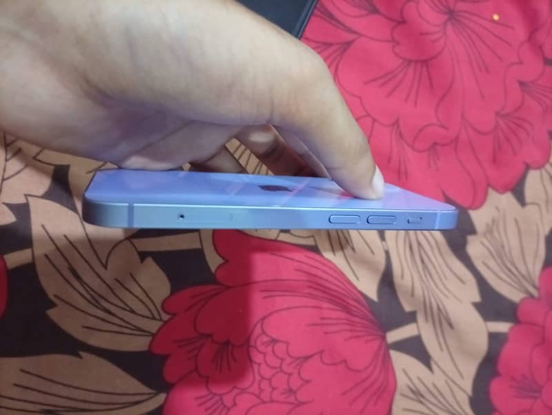 Apple iPhone 12 mini 3