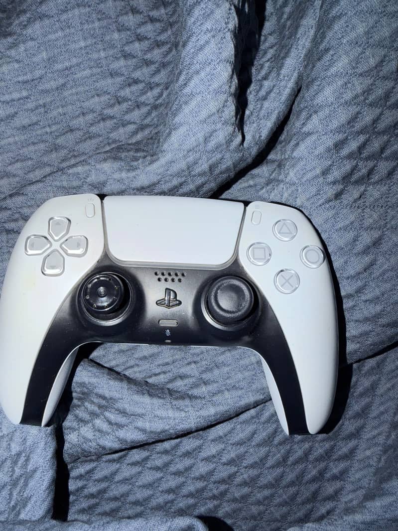 PS5 Wirless controller 2