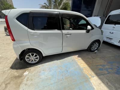 Daihatsu Move 2015