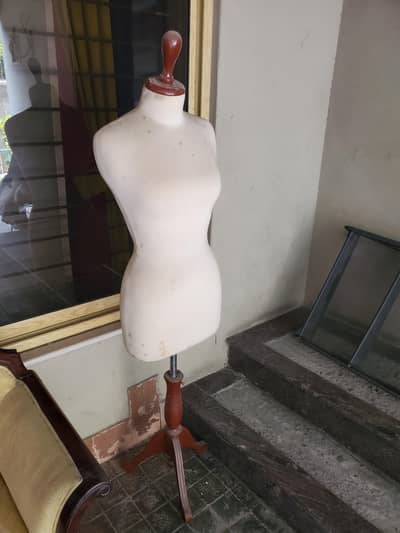 Mannequin display Dummy
