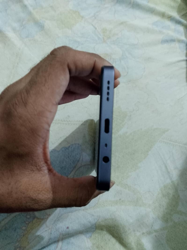 Realme Note 60 5
