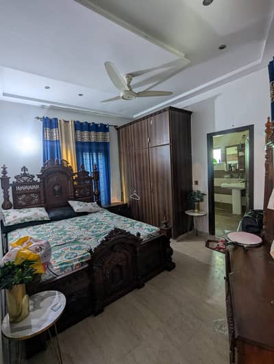 DHA Phase 5, 01 Kanal, 02 Bed, Luxurious Upper Portion For Rent. Original Pictures Attached