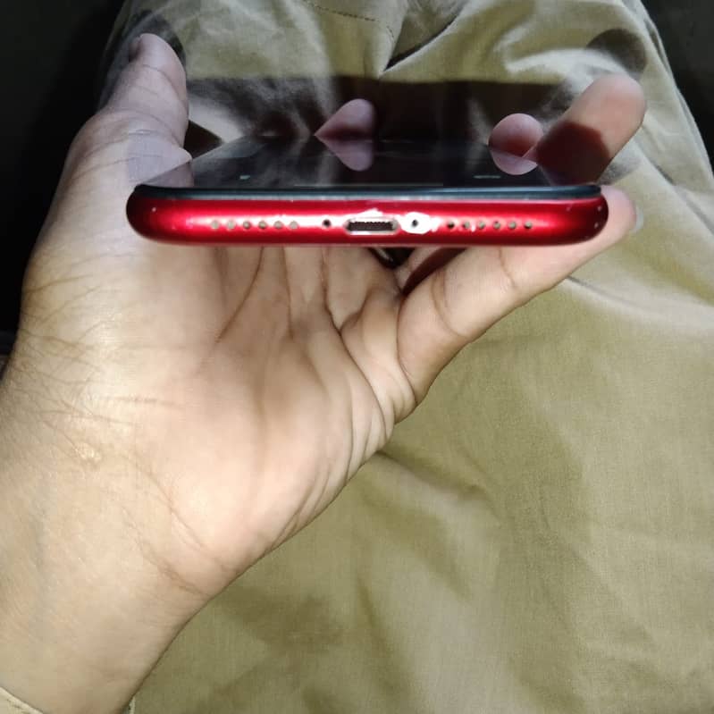 Apple iPhone XR 1