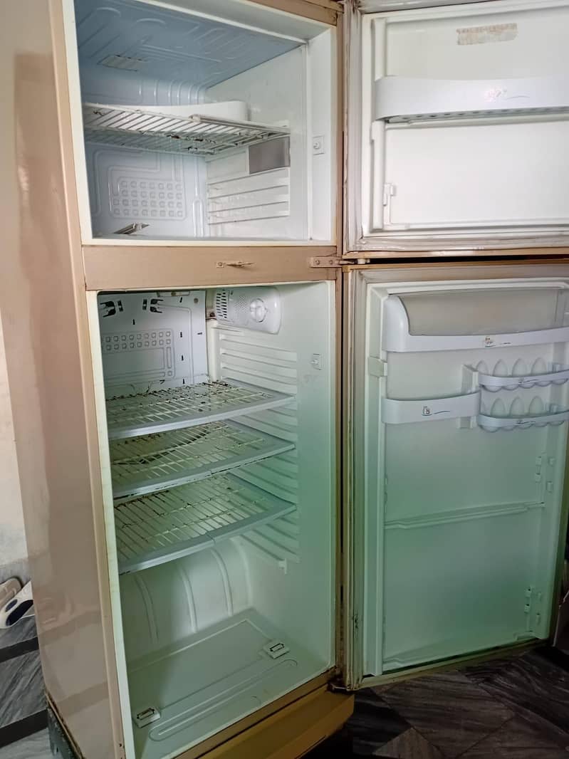 PEL REFRIGERATOR 3