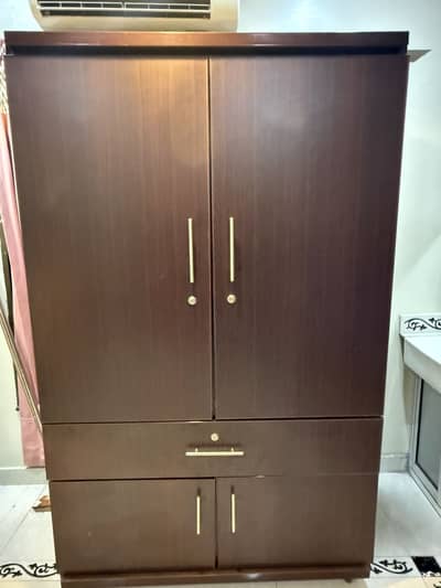 Title: Premium Dark Brown Wooden Wardrobe / Almari