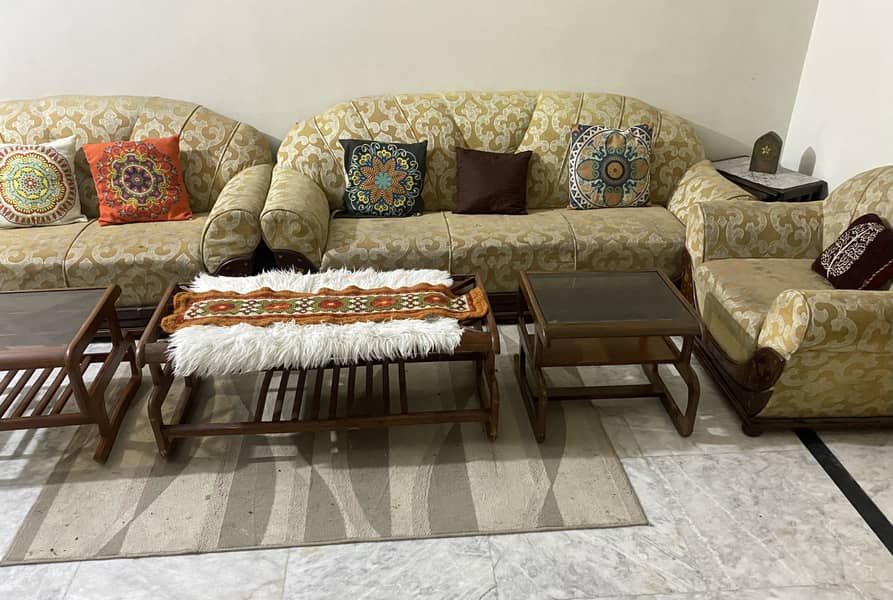 6seater sofa 0
