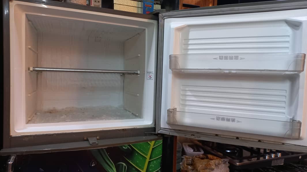 Dawlance fridge 1