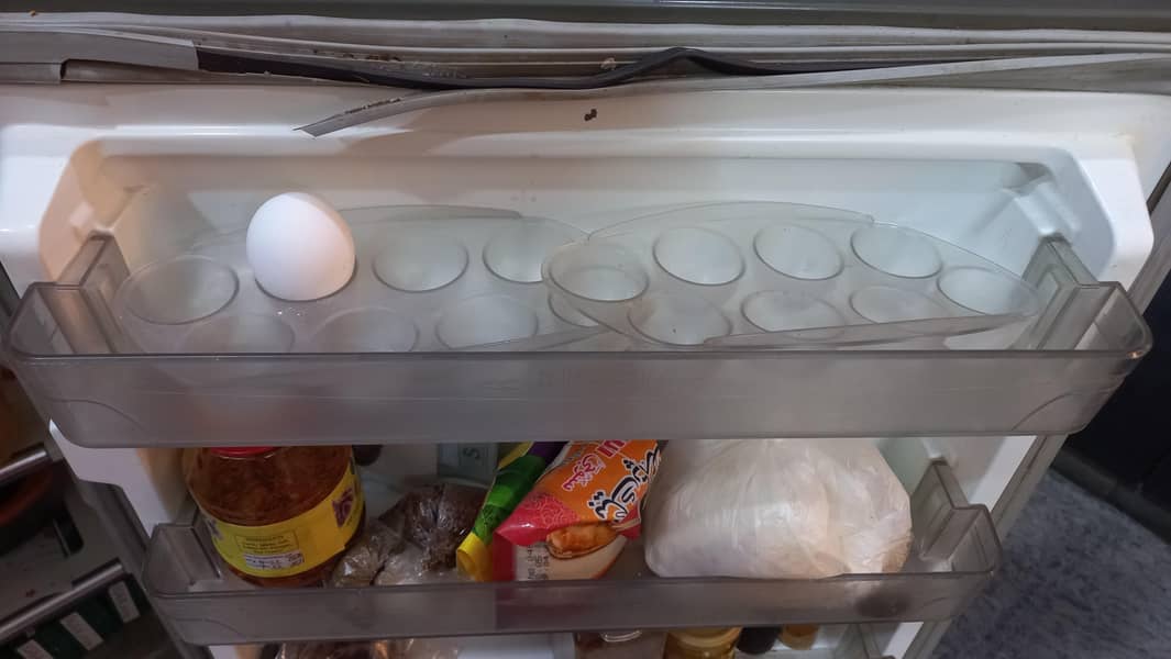 Dawlance fridge 6