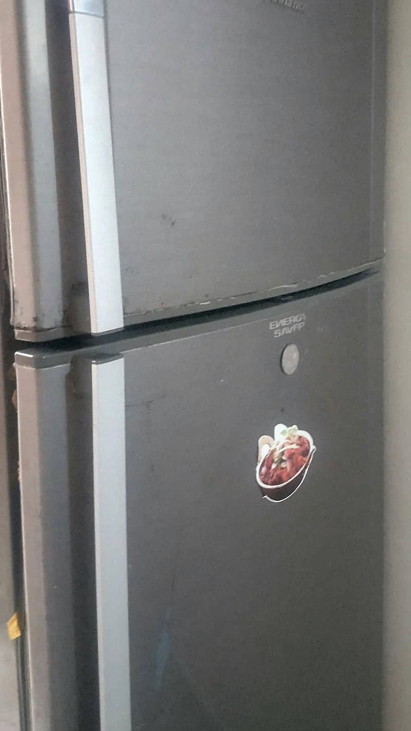 Dawlance Large Fridge 5