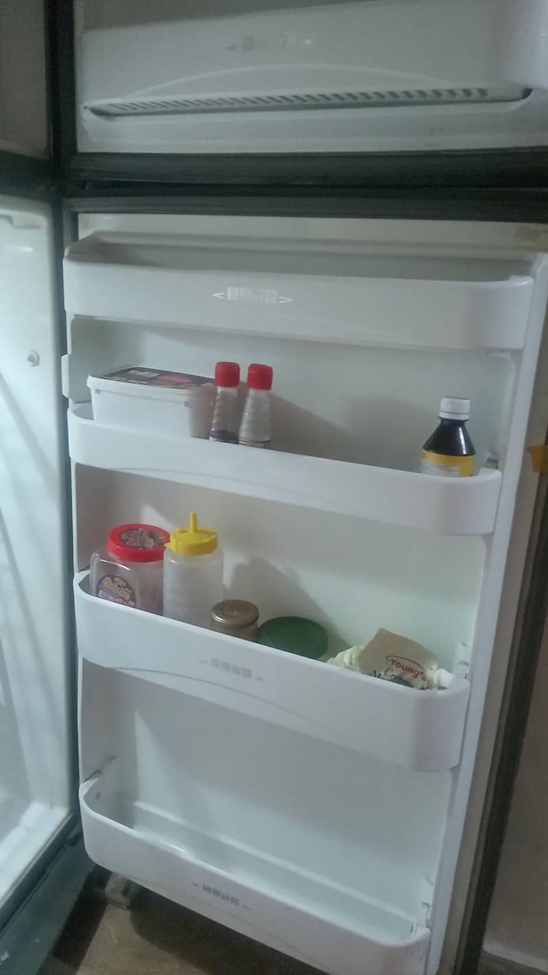 Dawlance Large Fridge 15