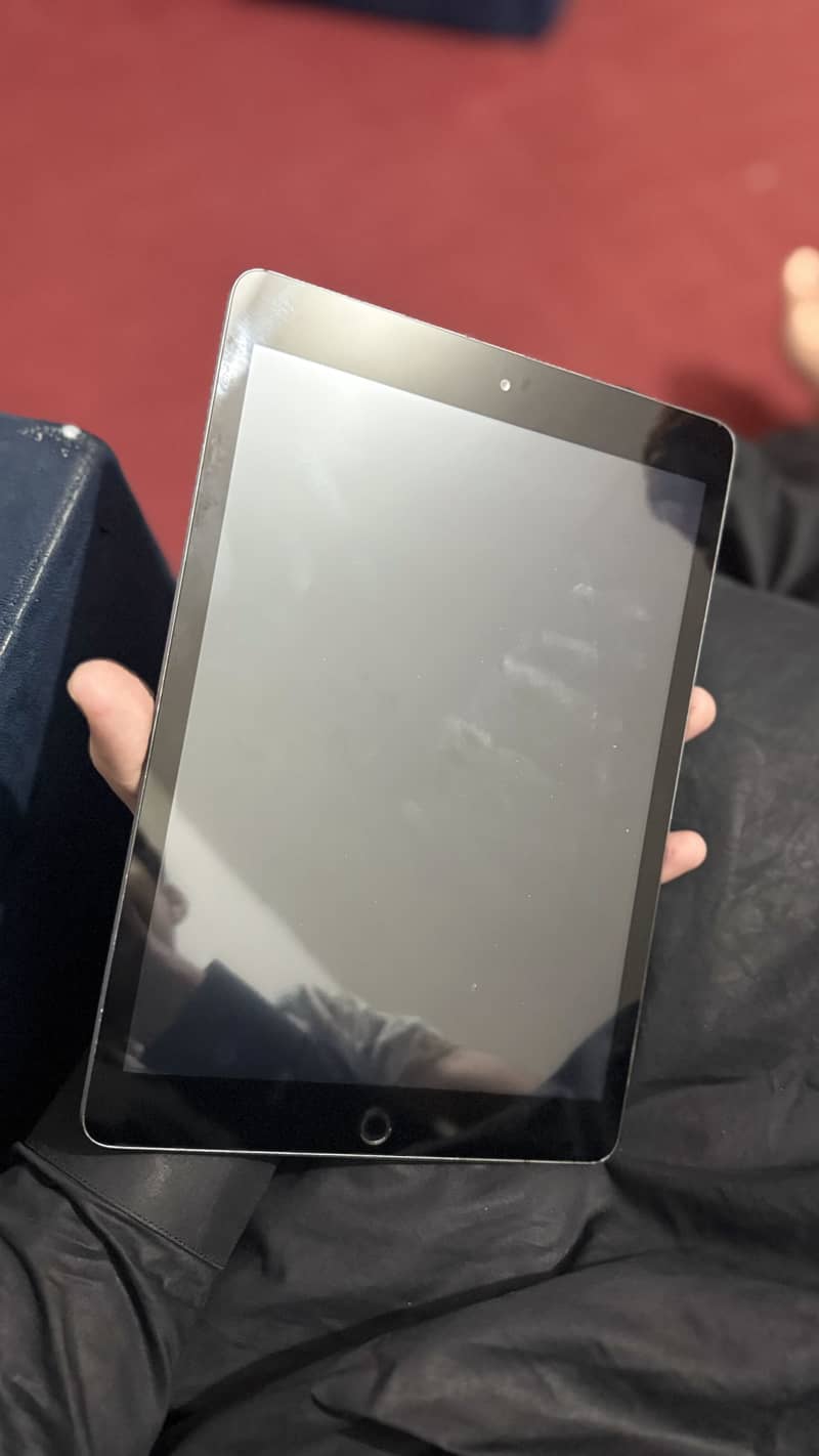 Ipad 7 generation 1