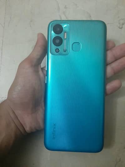Infinix Hot 12 Play