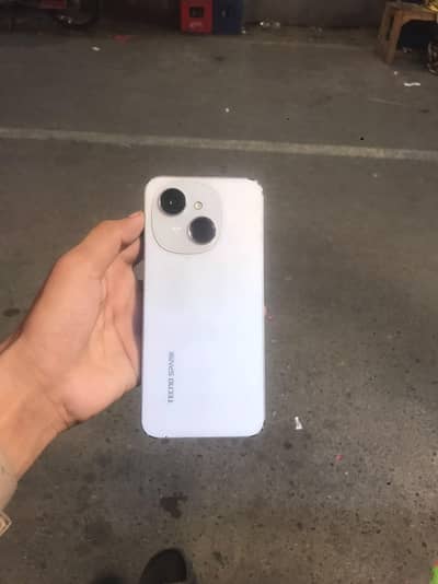 Tecno Spark Go 1