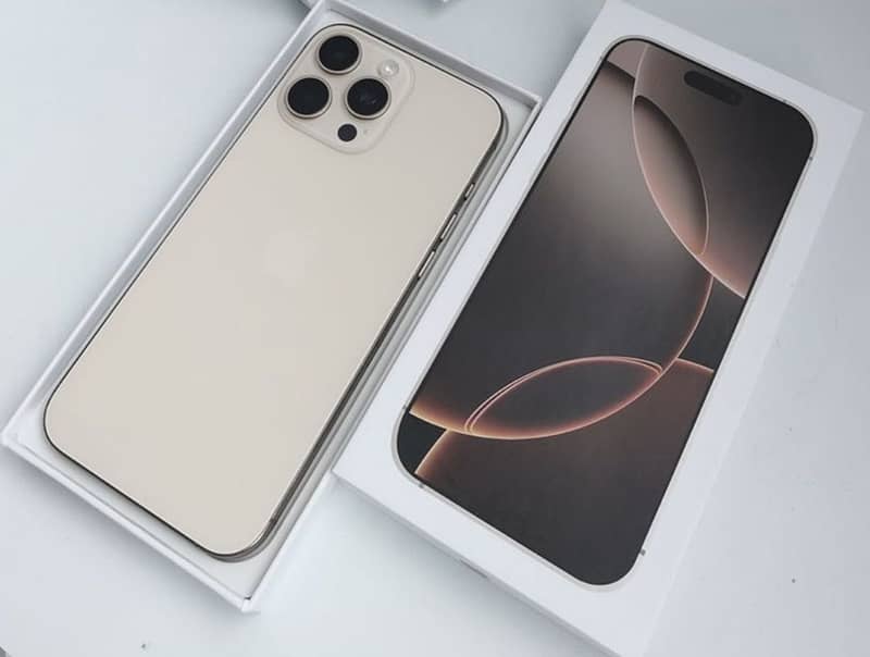 Apple iPhone 16 Pro Max 0