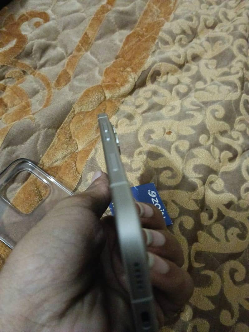 Honor 300 3