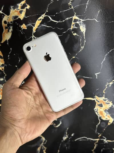 Apple iPhone 7 PTA Approved 128gb