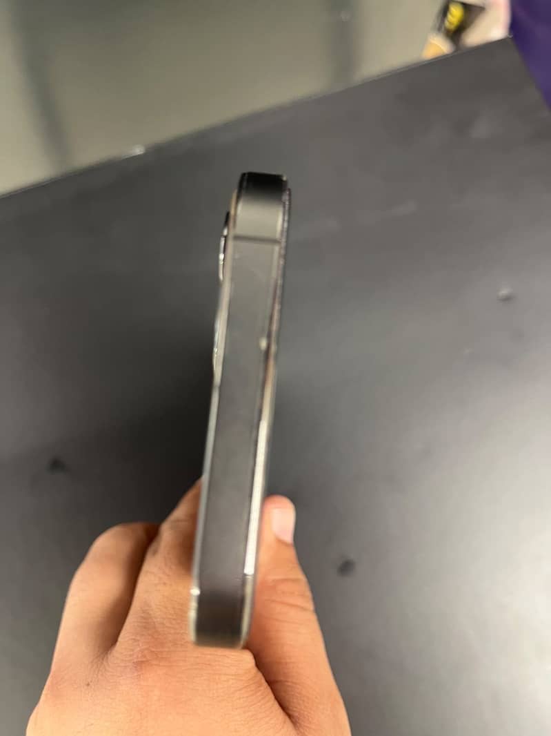 Apple iPhone 12 Pro 2