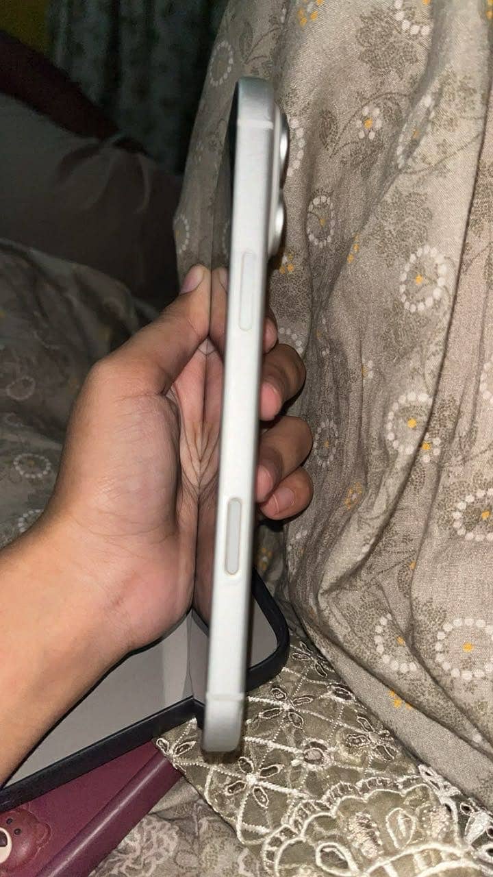 Apple iPhone 17 Pro Max 3