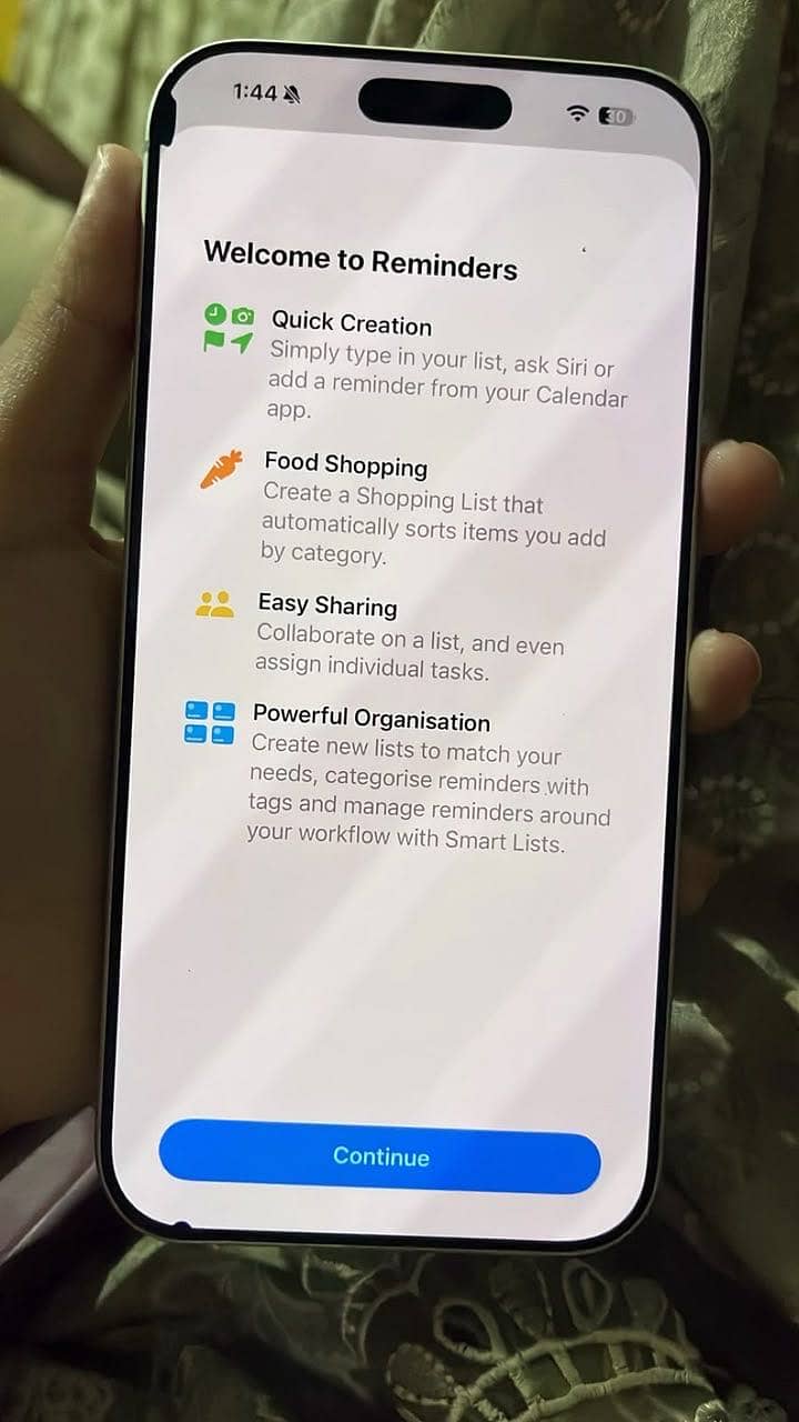 Apple iPhone 17 Pro Max 4