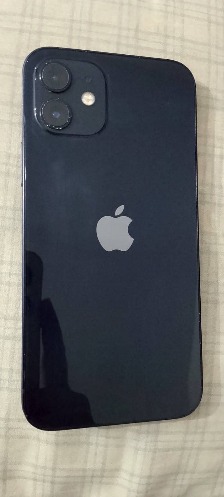 Apple iPhone 12 3