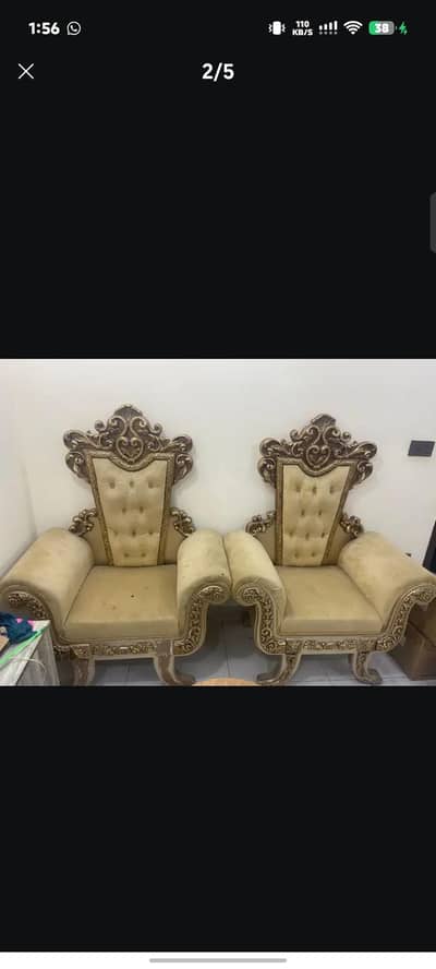 2chair. table 1 bikul thek hai 6month use condition pics ma dkha skta