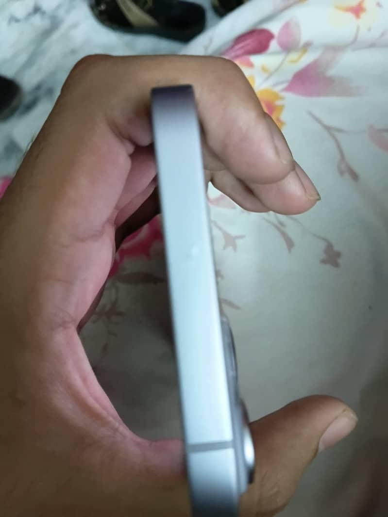 Iphone 14plus 5
