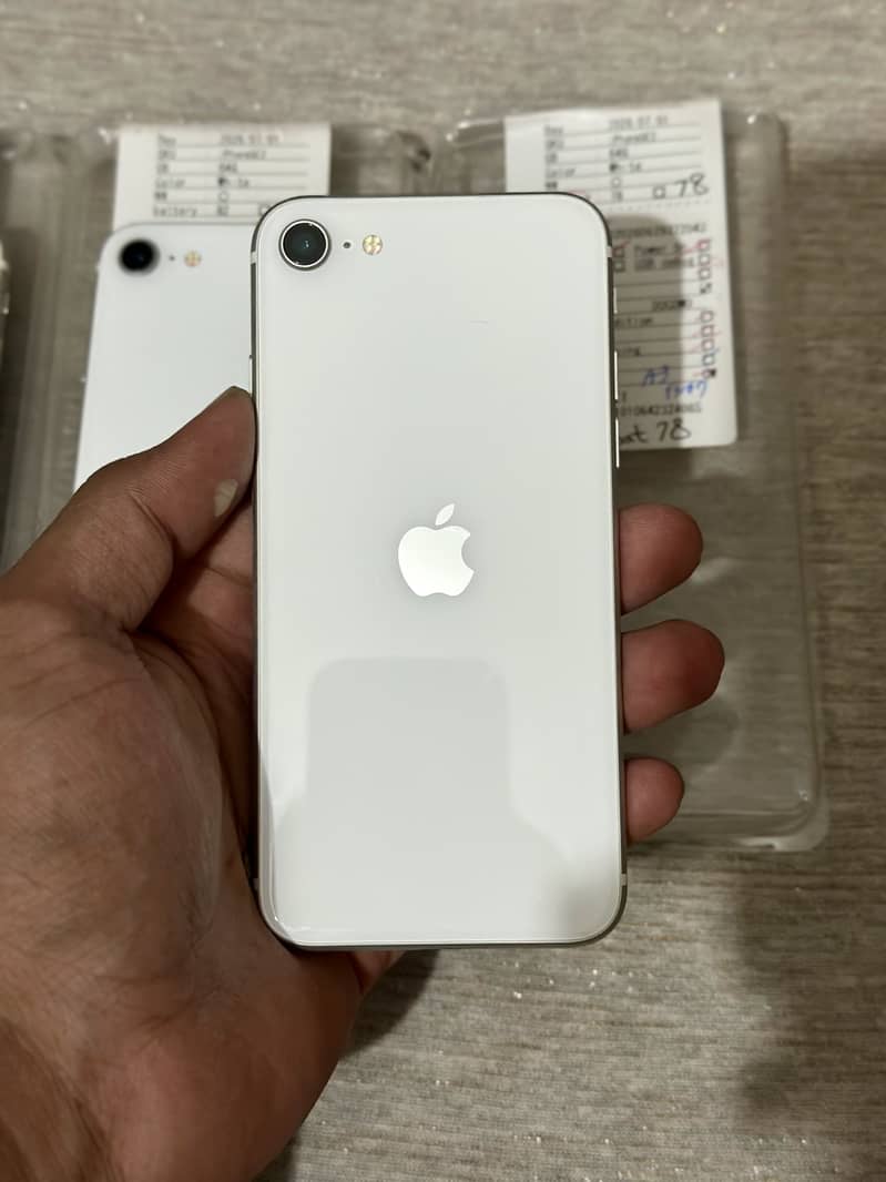 Apple iPhone SE Pta Approved 4