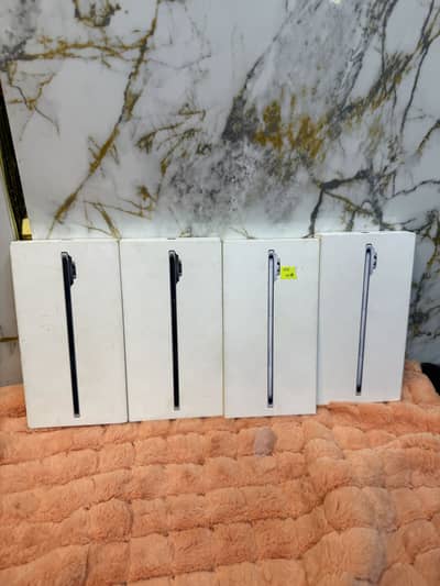 Apple iPhone 17 Air FACTORY UNLOCKED