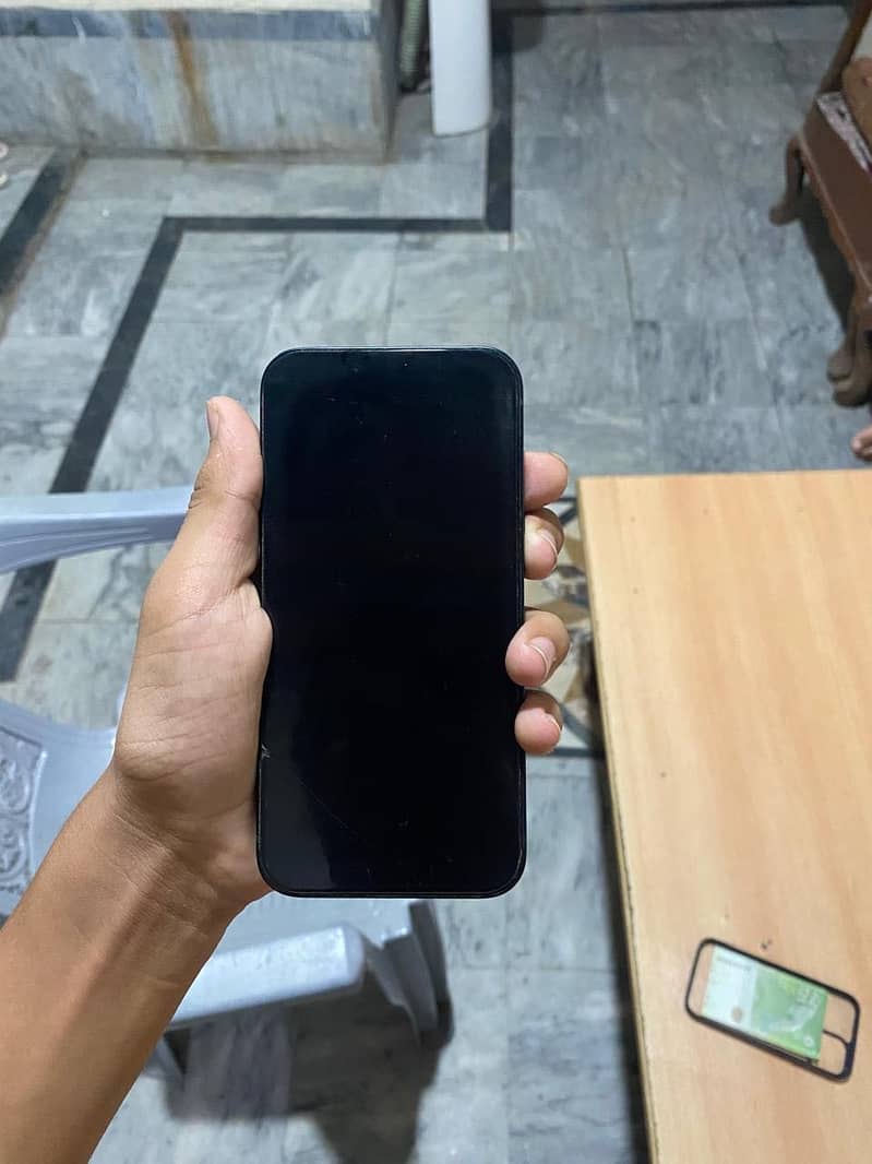 Apple iPhone 14 5