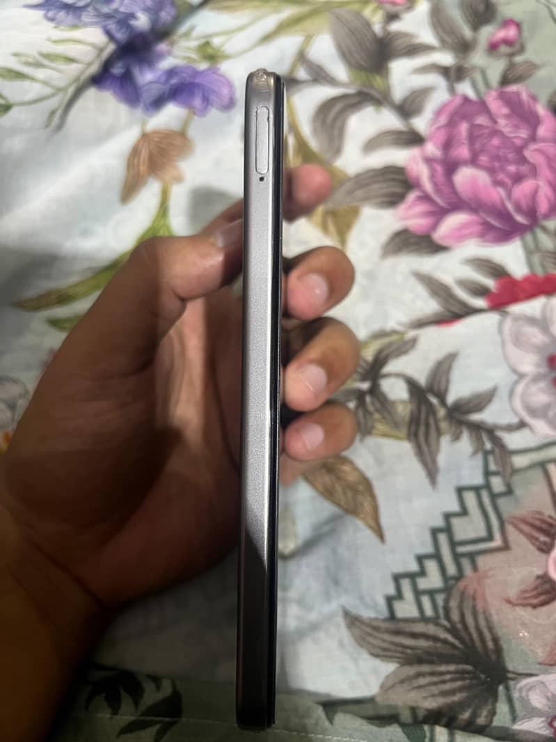 Realme c100i 4