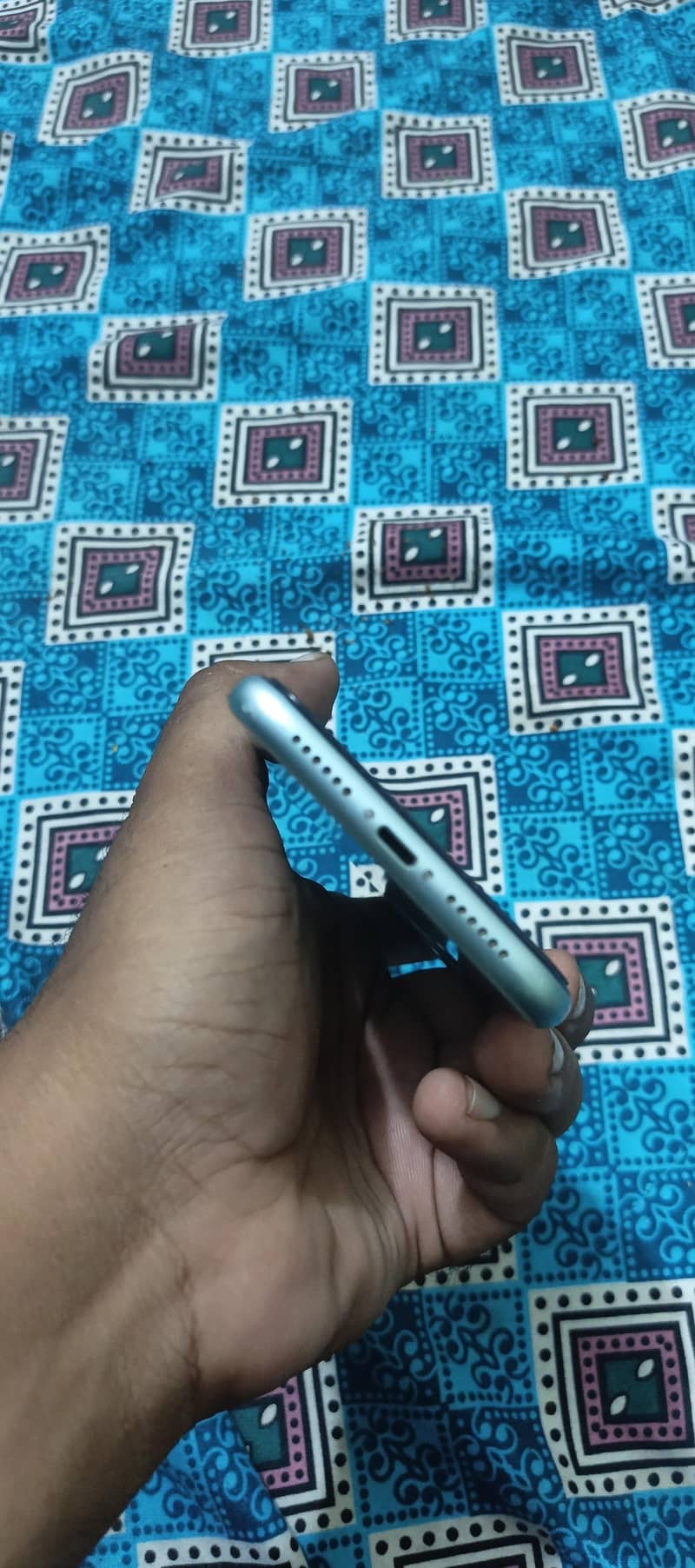 Apple iPhone 11 3
