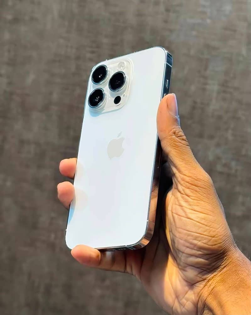 Apple iPhone 14 Pro 2