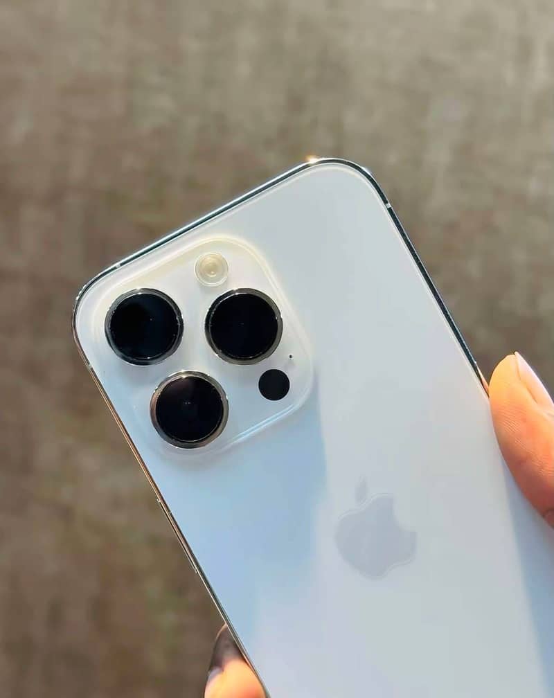 Apple iPhone 14 Pro 3