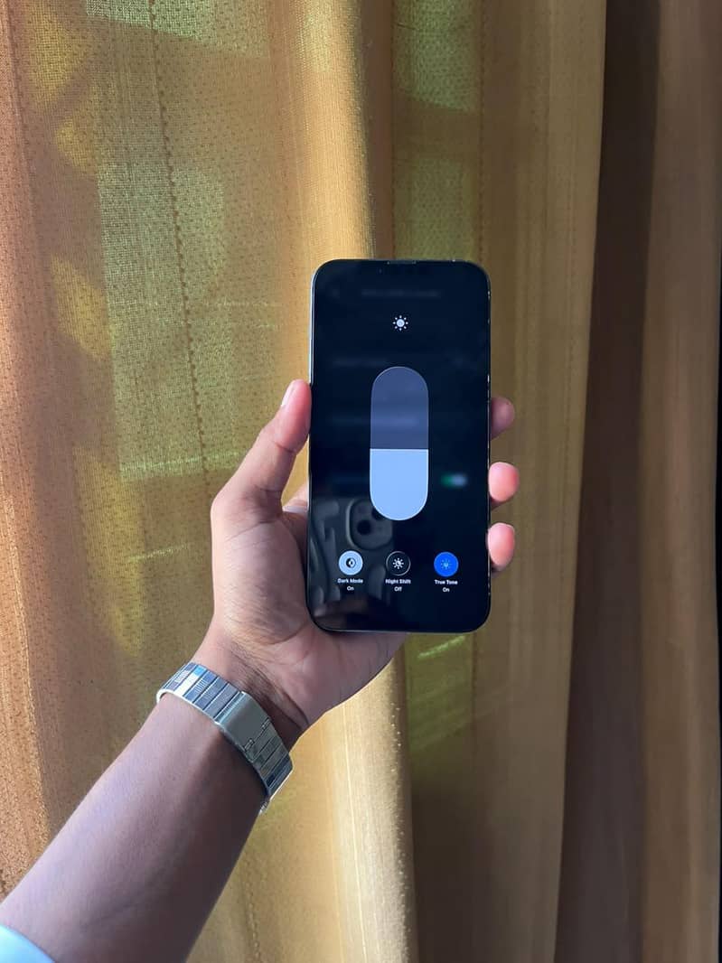Apple iPhone 13 Pro Max 3