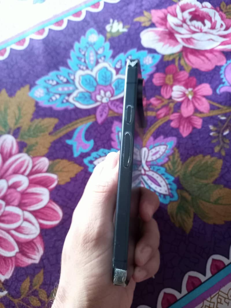 Google Pixel 9 3