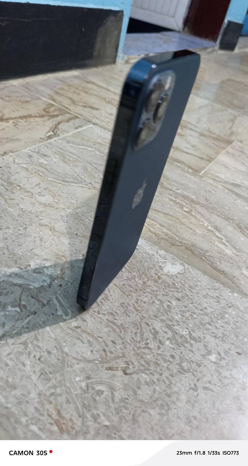Apple iPhone 12 Pro 3